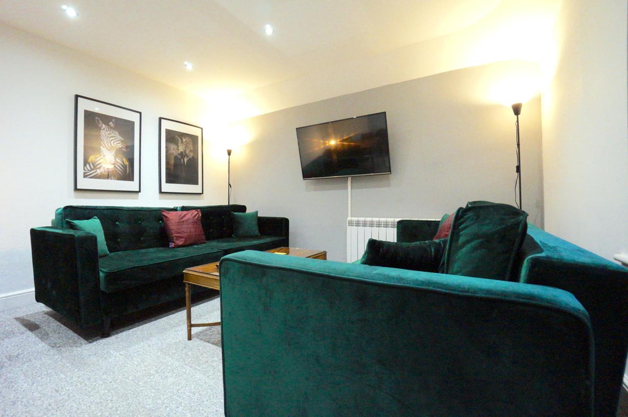 Premium Apartments Thatcham Broadway Dış mekan fotoğraf