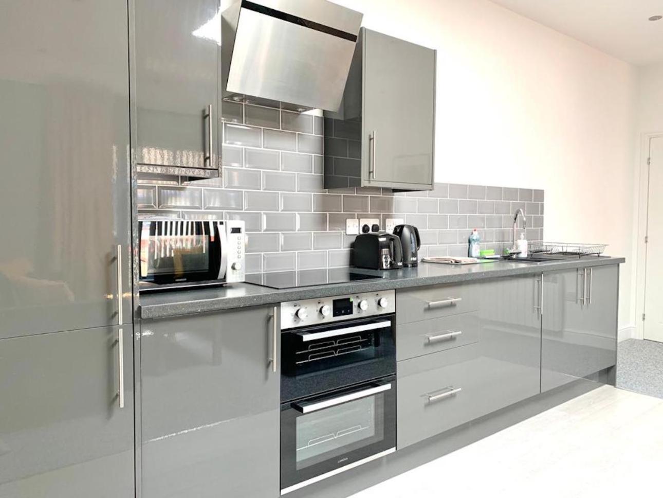 Premium Apartments Thatcham Broadway Dış mekan fotoğraf